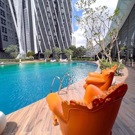 Modern Suites At Arte Mont Kiara By Iconique Kuala Lumpur Dış mekan fotoğraf