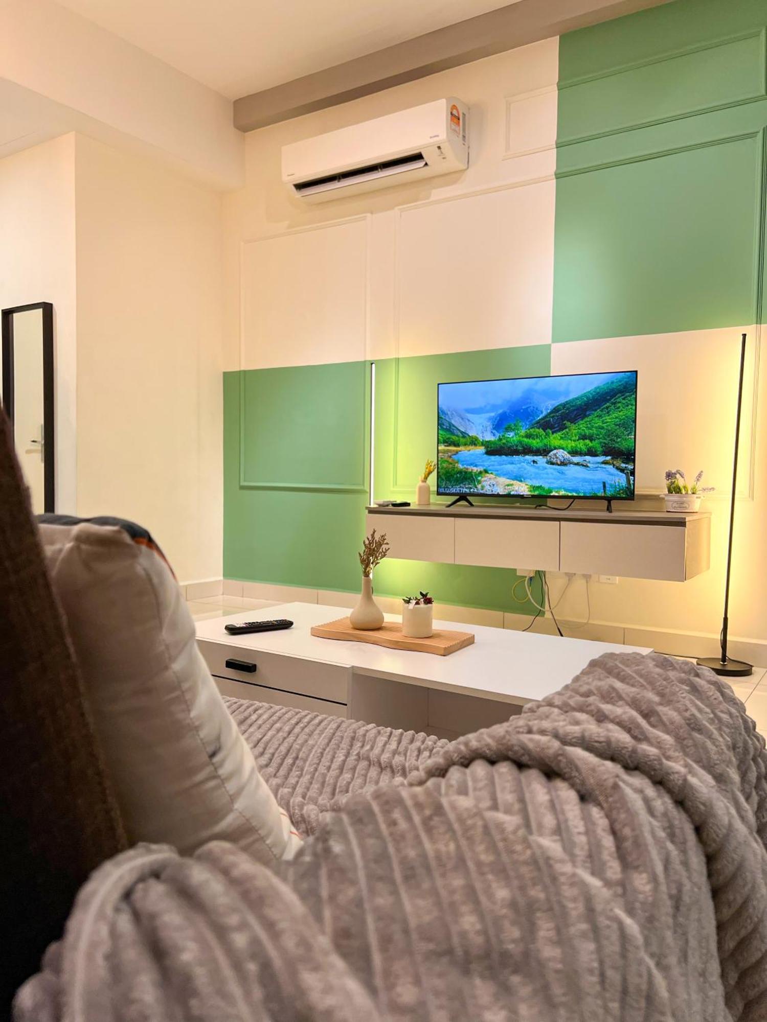 Modern Suites At Arte Mont Kiara By Iconique Kuala Lumpur Dış mekan fotoğraf
