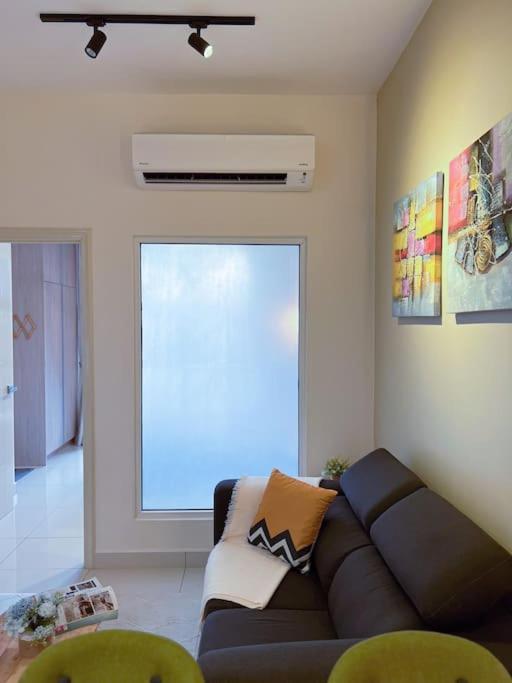 Modern Suites At Arte Mont Kiara By Iconique Kuala Lumpur Dış mekan fotoğraf