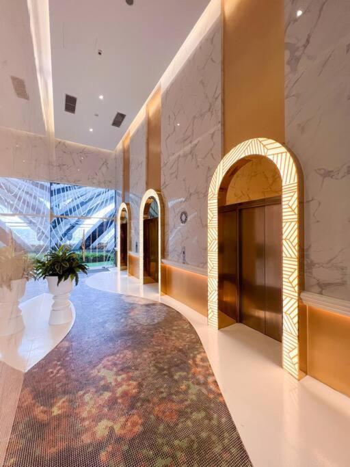 Modern Suites At Arte Mont Kiara By Iconique Kuala Lumpur Dış mekan fotoğraf