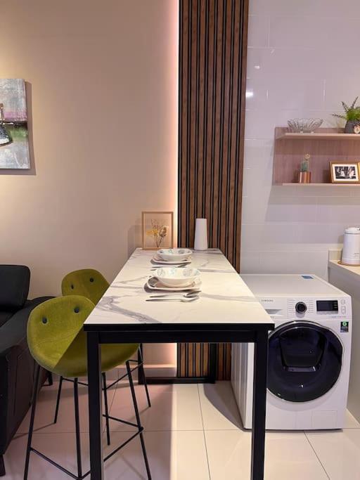 Modern Suites At Arte Mont Kiara By Iconique Kuala Lumpur Dış mekan fotoğraf
