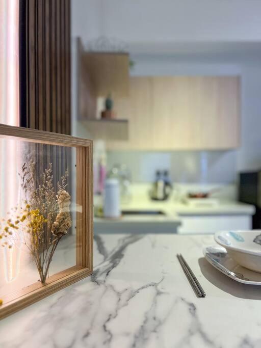 Modern Suites At Arte Mont Kiara By Iconique Kuala Lumpur Dış mekan fotoğraf