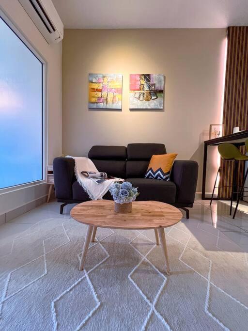 Modern Suites At Arte Mont Kiara By Iconique Kuala Lumpur Dış mekan fotoğraf